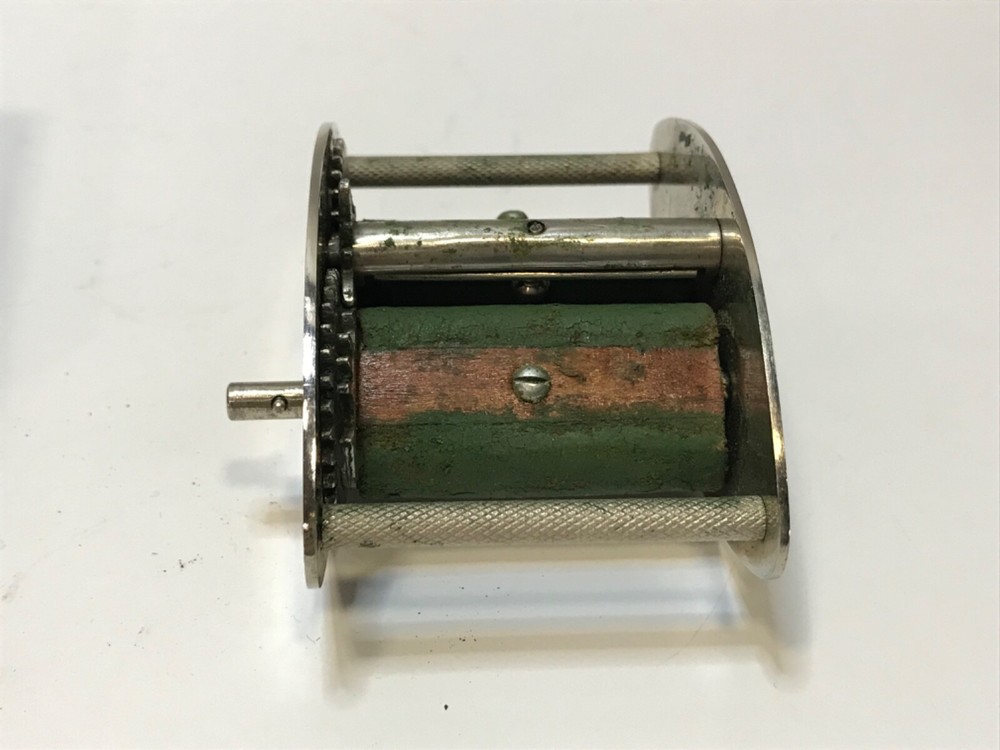 Point Machine Blades USSR Sharpening Tool Kiev Old Vintage Blade Sharpener.