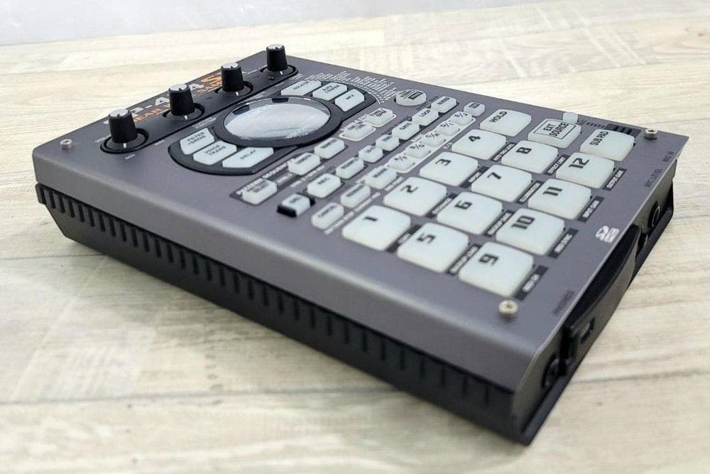 Roland SP-404SX Compact Sampler Performance Pad Japan