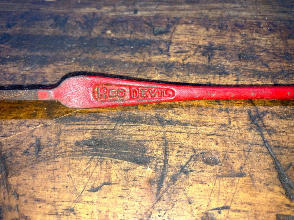 Vintage Red Devil Glass Cutter