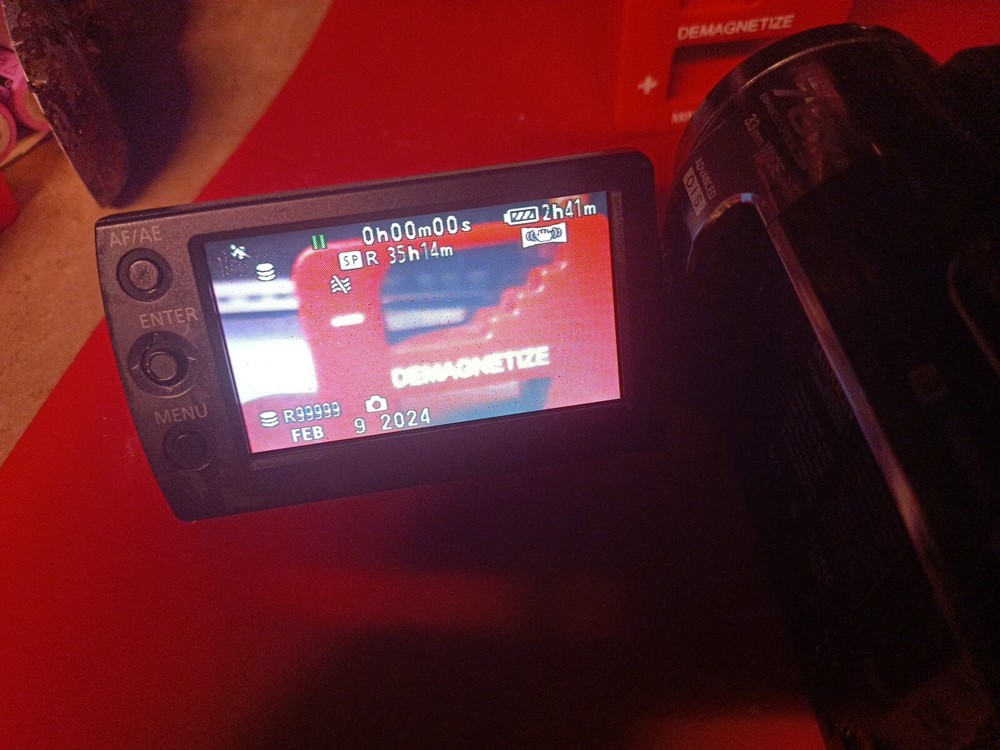 Panasonic SDR-H85 80GB HDD Mini Camcorder