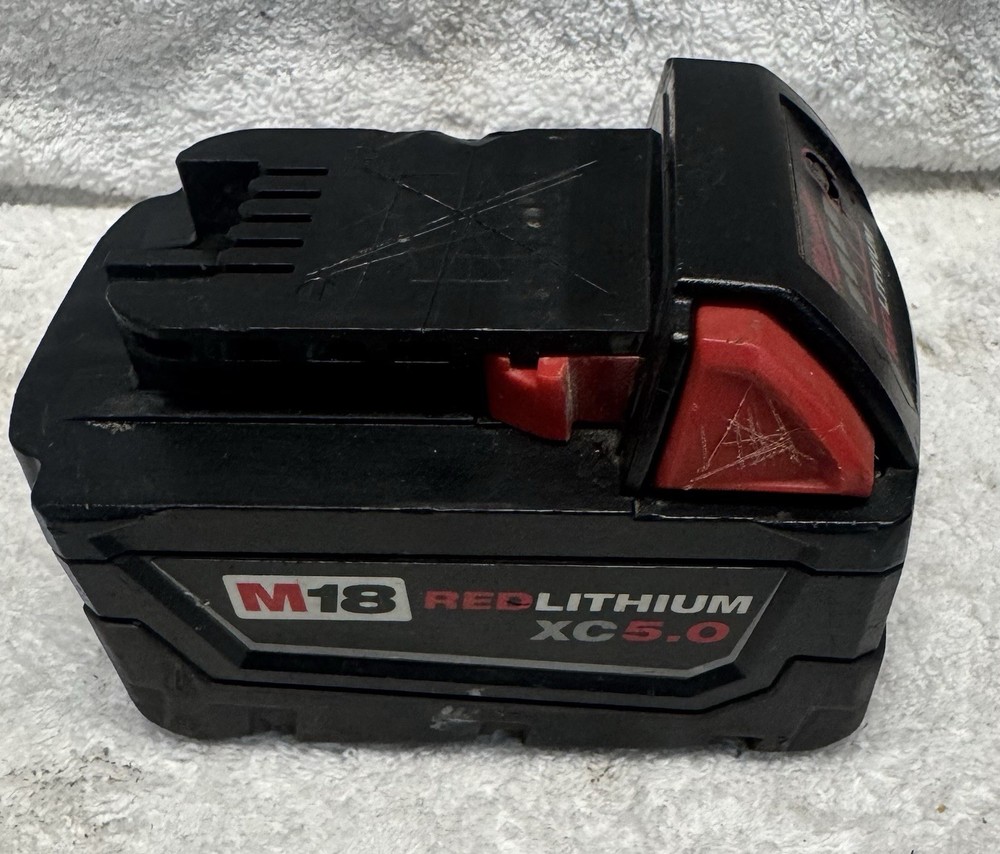 Milwaukee Short Throw Press Tool (2674-20)