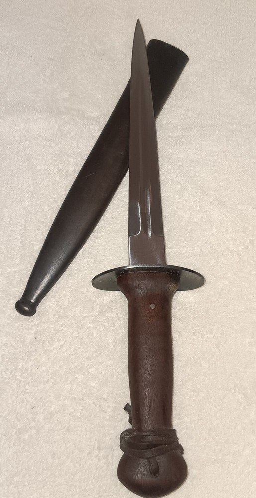 New WWII F-S Command Dagger Windlass Replica With Brass Sheth
