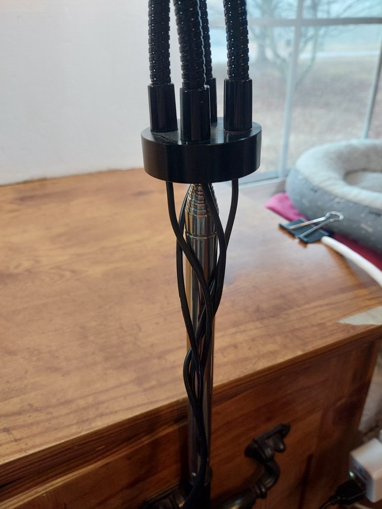 Flexible LED 4 Adjustable Light Heads Indoor Grow Light -Extendable Rod