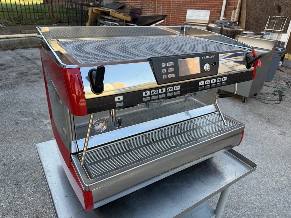 Nuova Simonelli Aurelia 2, Digit Espresso Machine. Please Read Description