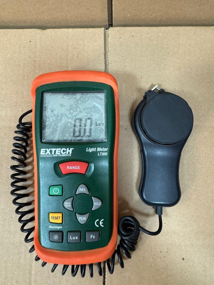 Extech / Digital Light Meter / LT300