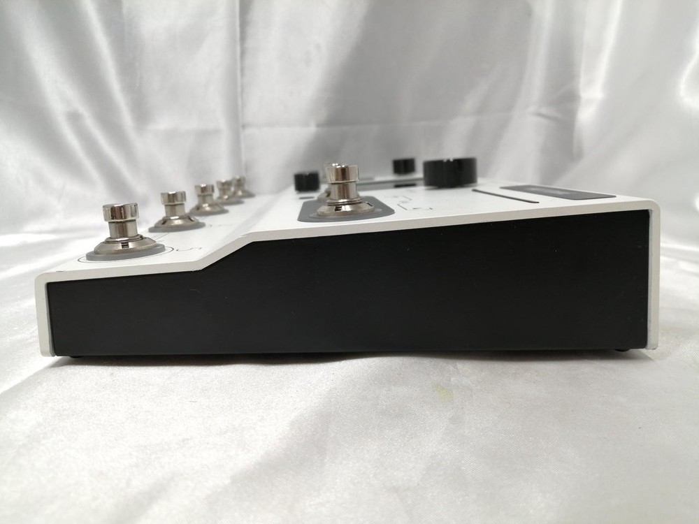 HOTONE AMPERO II STAGE MULTI-EFFECTOR 218343