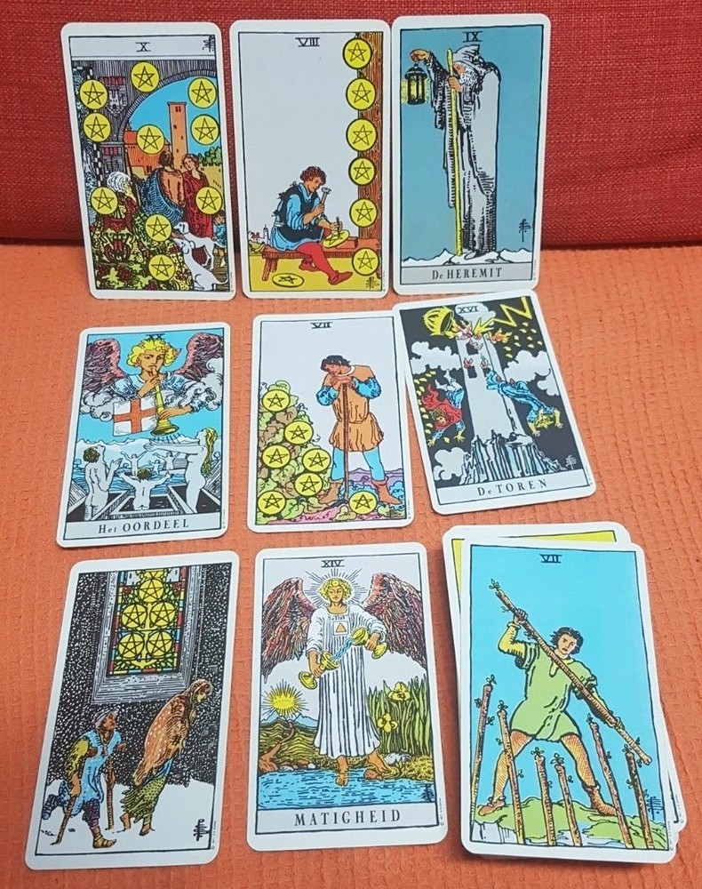 TAROT 78 cards avec notice explicative + book 1970