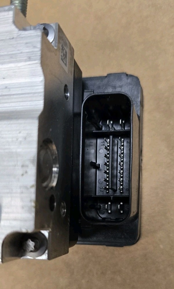 OEM 21-24 Harley Davidson RH1250 Sportster ABS Controller Module System Pump