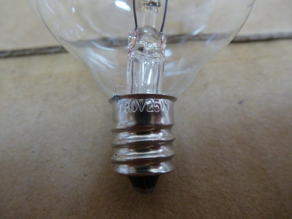 6 Pack 25 Watt G16.5 Clear Globe Candelabra Base Vanity Decorative Light Bulbs