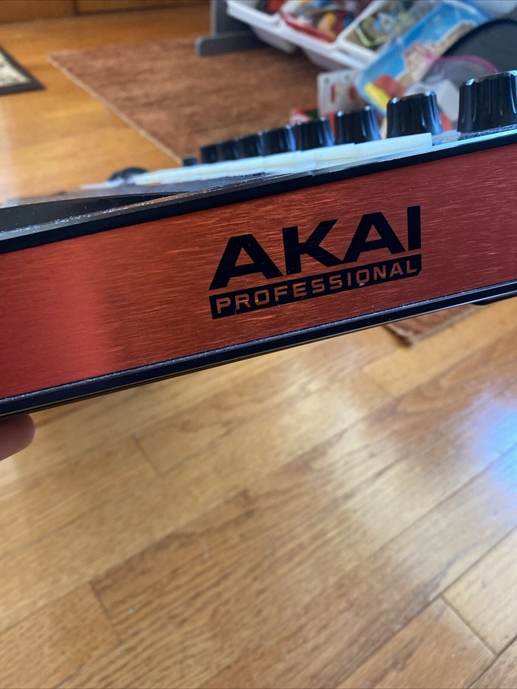 AKAI Advance 49 USB Keyboard Controller