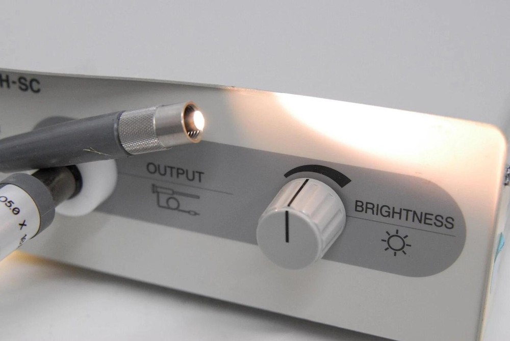 Olympus CLH-SC Halogen Light Source w/ O5.0x10.0ST Gray Light Guide