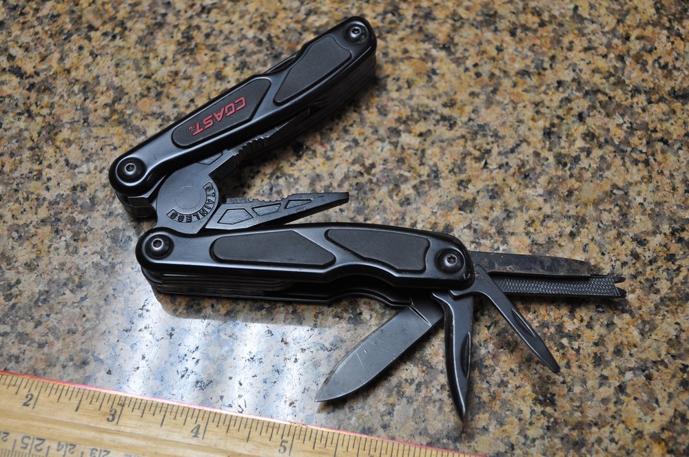 Coast LED135 Micro Pliers Multi-Tool Functions With Dual LED Lights used see pic