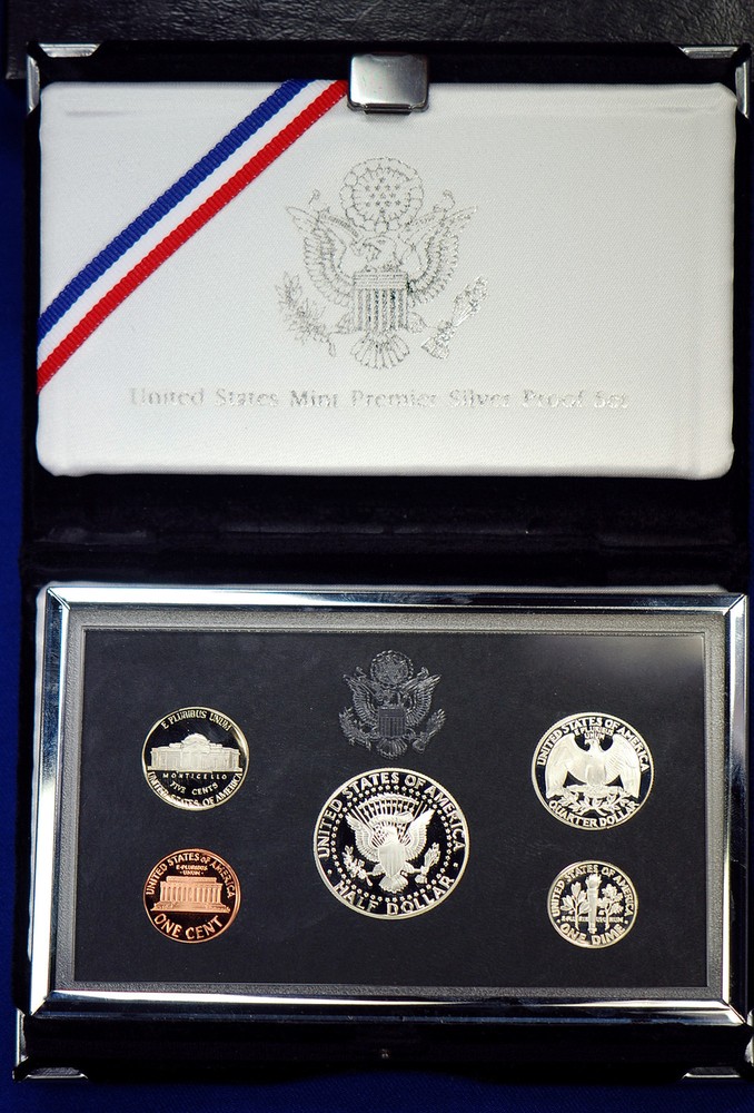 1995-s Premier SILVER Proof Set. Coins in Mint Made Custom Display Box