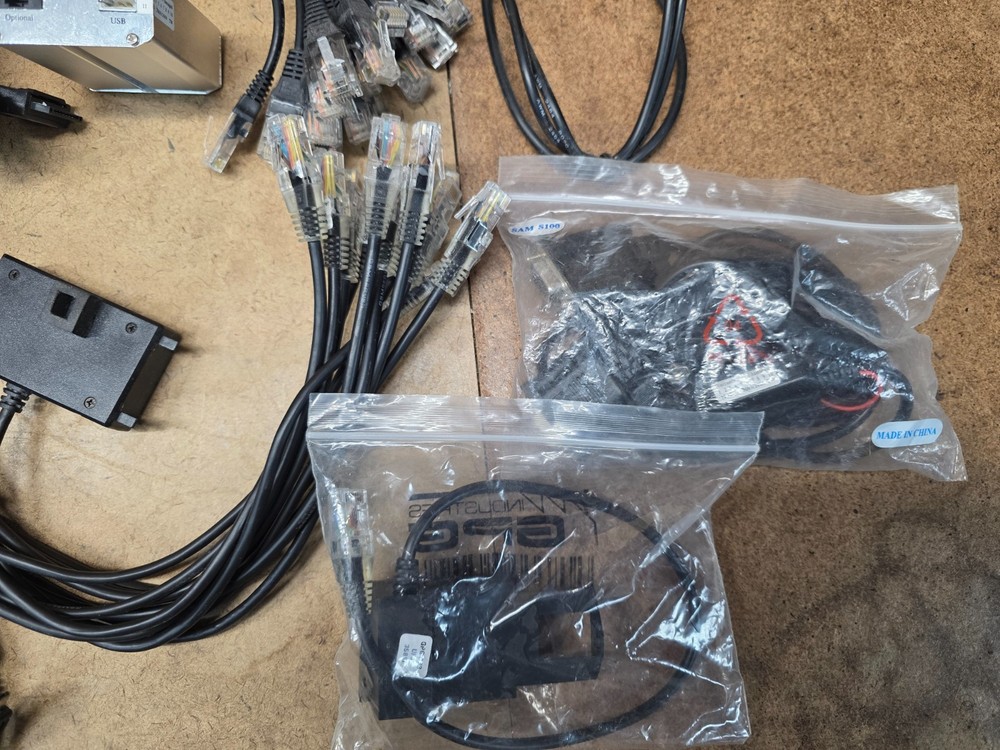 Omni unlock box GSM, CDMA with cables