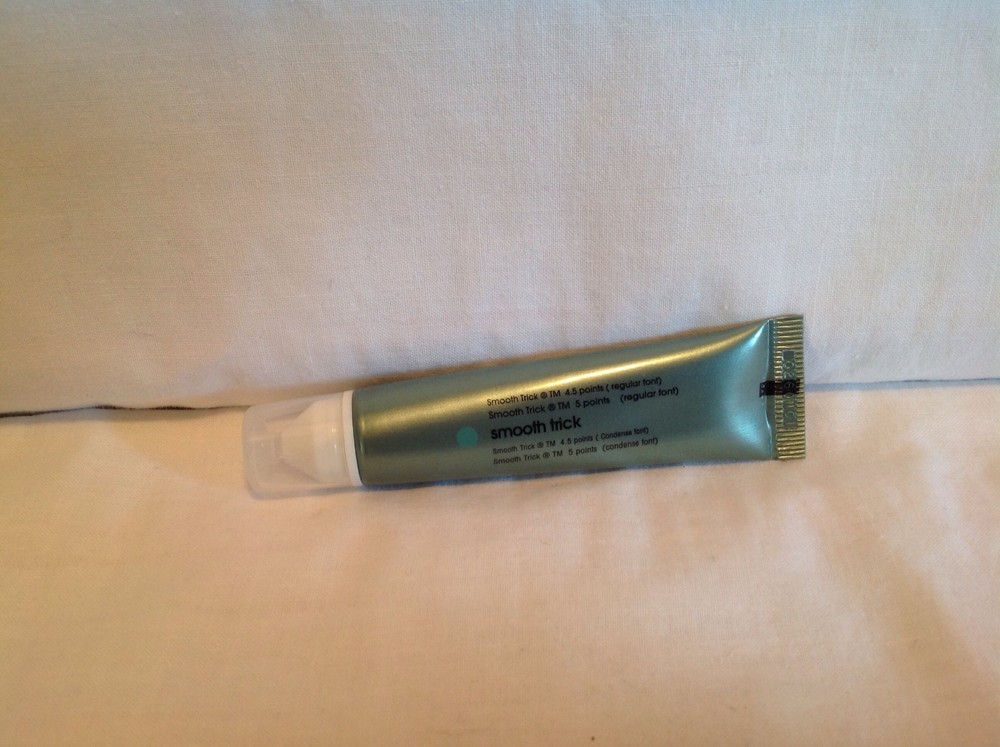 Clean Disappearing Trick Cuticle Remover - RARE