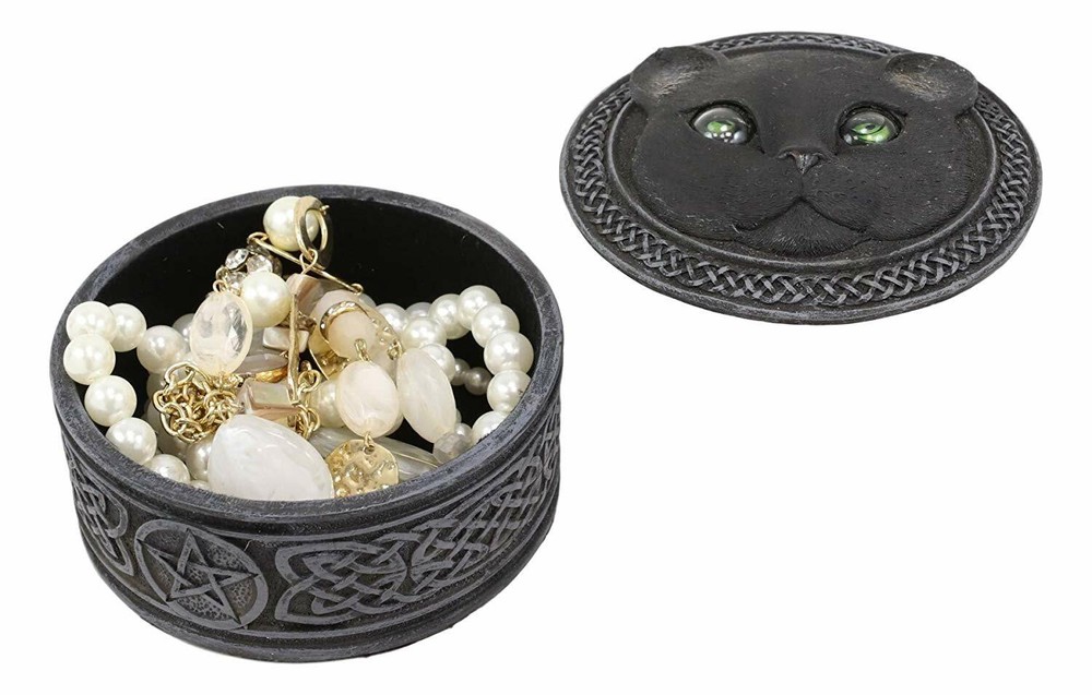 Celtic Pentagram Knotwork Black Cat With Rolling Green Eyes Round Decorative Box