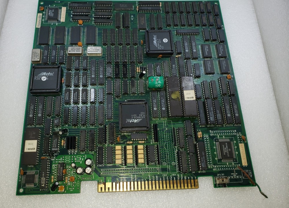 Original PCB (not working )Video Arcade Game K10214409 Version 60rt