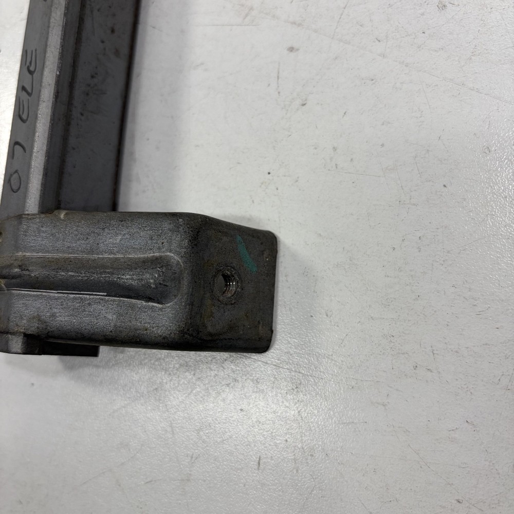 03-11 Honda Element Left Front Window Guide Rail Sash 72270-SCV-A01 OEM