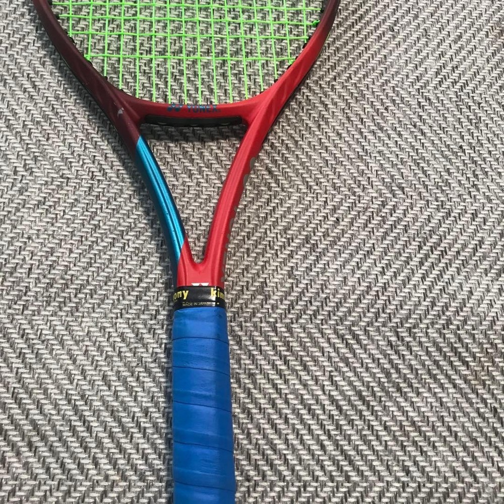 YONEX CORE 98 with polygut, grip 2