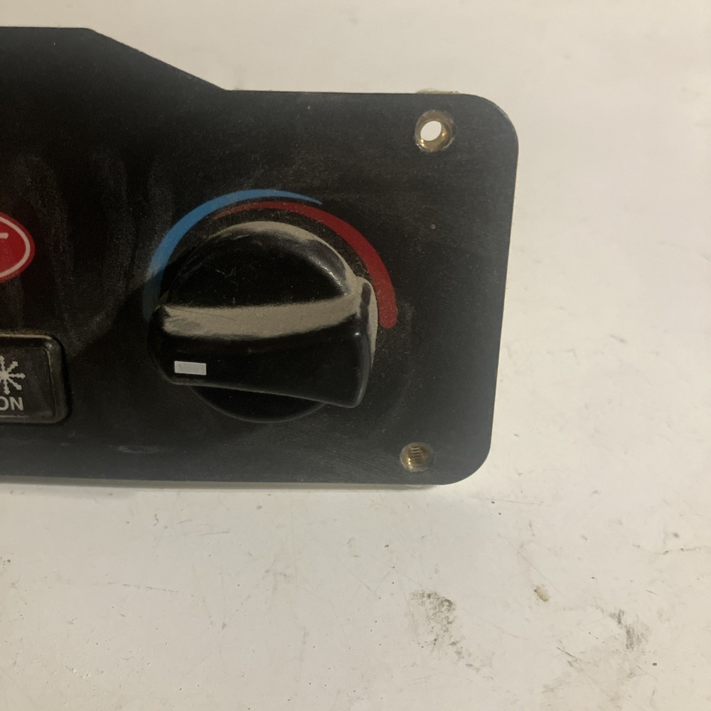 Peterbilt 386 Sleeper HVAC Control 29-06215