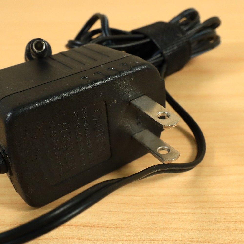 Behringer Model U120015D11 Adapter