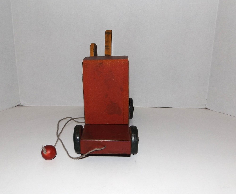 Reproduction Gong Bell Piano Player Mouse Pull Toy