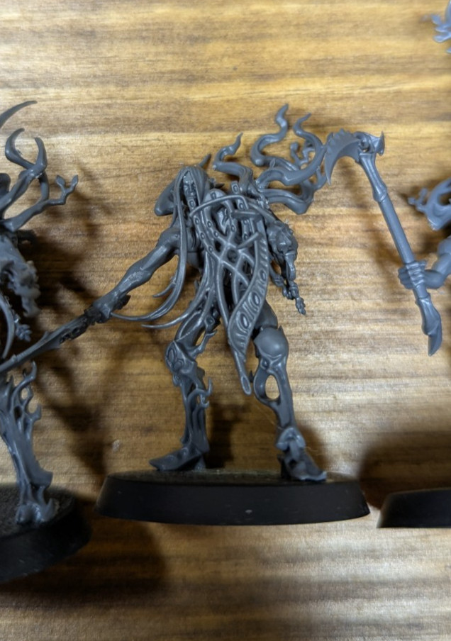 Sylvaneth Revenants x5 Assembled unpainted magnetised bases
