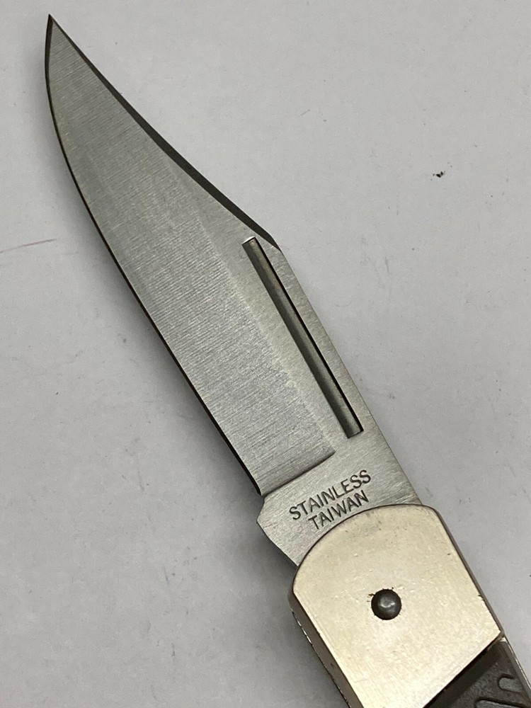 Heavy Duty Lockback Folding Knife w/Plain Blade, Rubber Grip K-7195M