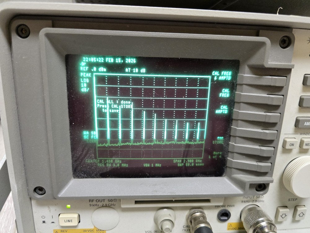 HP 8594E Spectrum Analyzer, 2x w/ OPT 105, 041