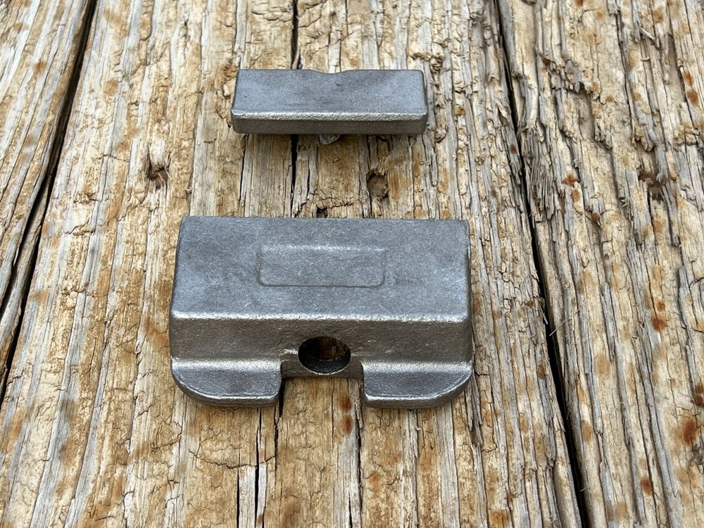 Class II Pallet Fork Blade Hook Set 4" Fork Tine Top & Bottom Hooks Cast Steel