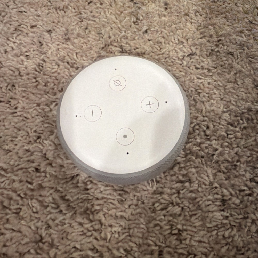 Amazon Echo Dot (3rd Generation) C78MP8 Smart Speaker White  *No Power Cord*