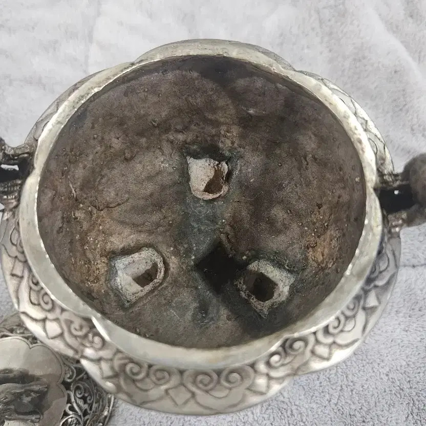 White Bronze Dragon Decorative Incense Burner Official