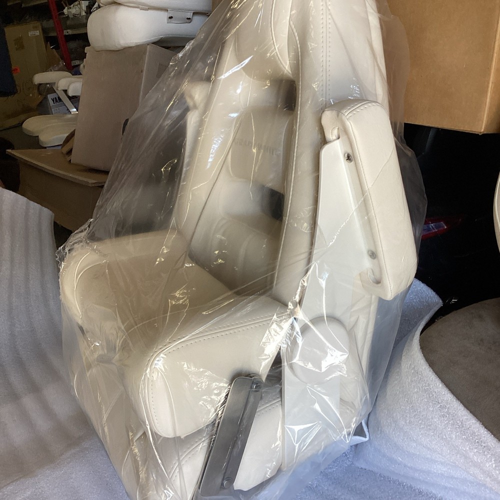 Grady White Command Elite Helm Seat