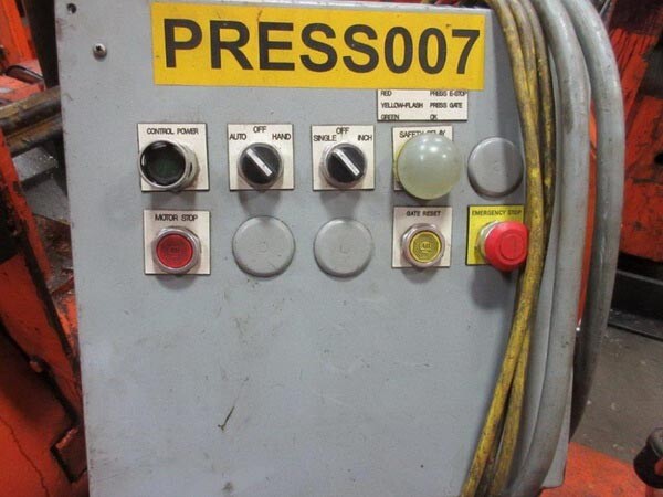 40 TON YODER 4 POST CUT OFF 4″ STROKE 13″ SHUT HEIGHT 5.125″ RAM ADJUSTMENT 18″