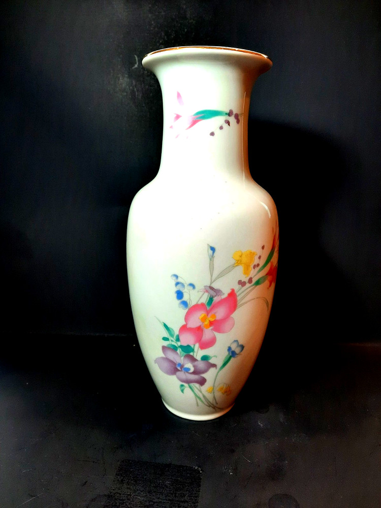 Srendnick Collection Vase 10" Tall