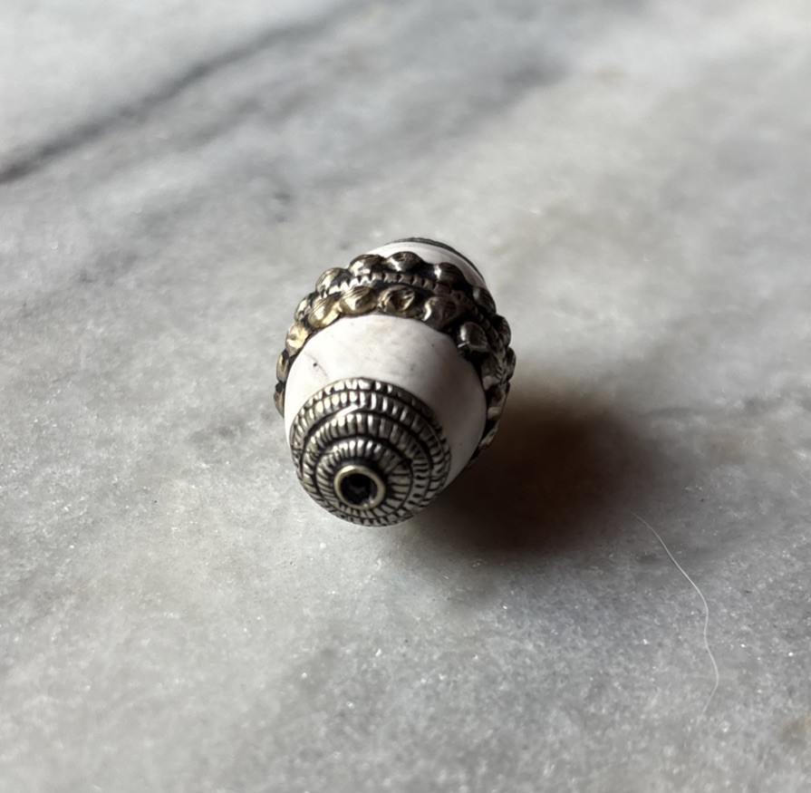 Tibetan Silver Repousse Conch Shell Bead 32x18mm CC32