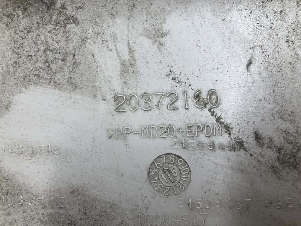 2003-2018 Volvo VNL KICK Dash Panel - Used