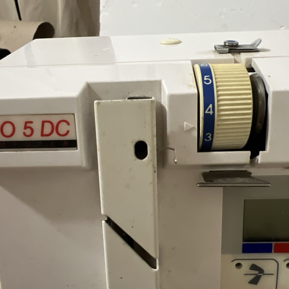 Elna lock PRO 5 DC SERGER SEWING MACHINE complete working