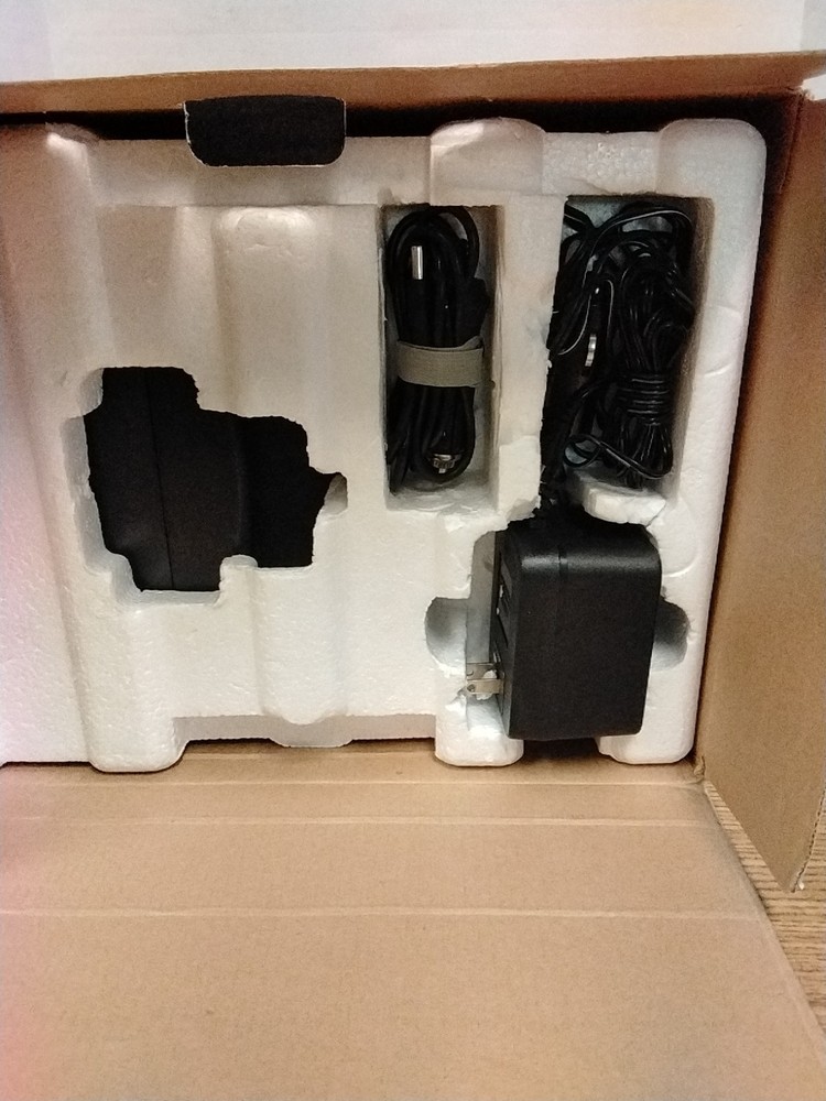 7" B & W Vintage Portable TV