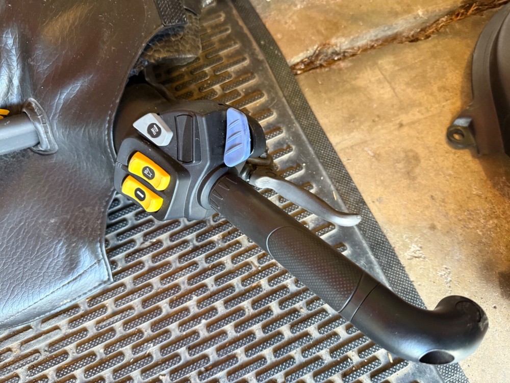 2003 Ski Doo Summit 800 Complete Handlebar Set
