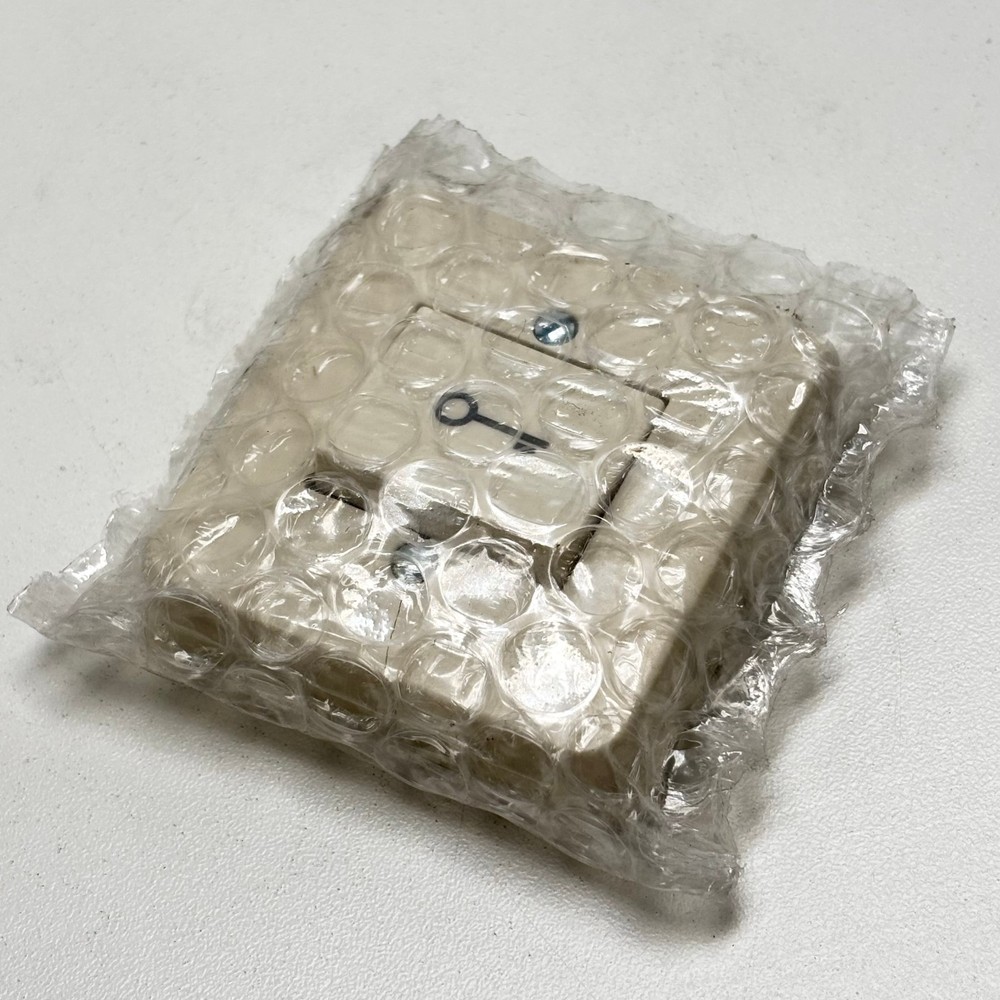 JUNG ROCKER SWITCH 333 AT 407443 10A 250V