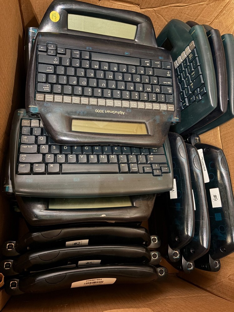 AlphaSmart 3000 Portable Desktop Word Processor