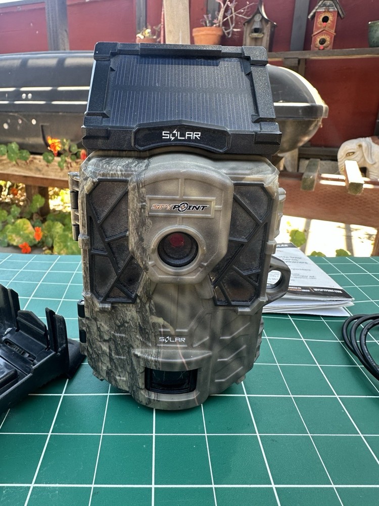 SPYPOINT Solar Trail Camera