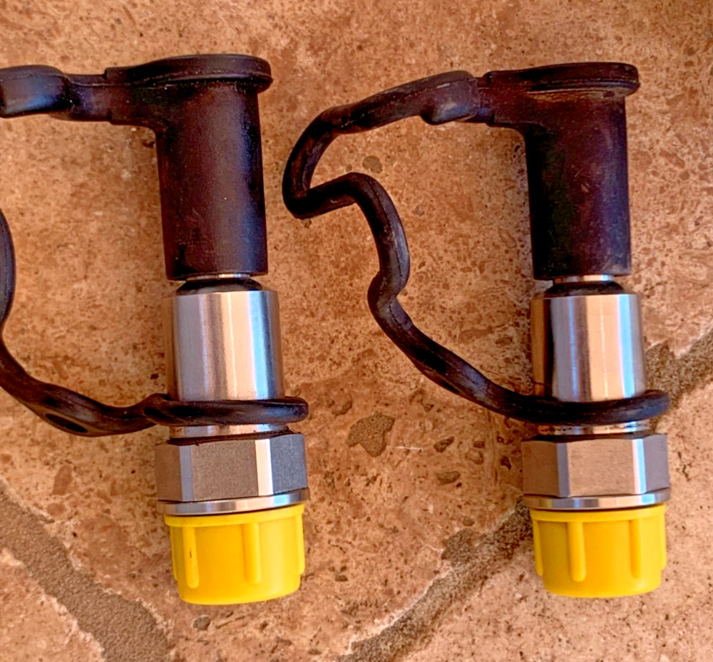 Stäubli RBE06. OD/JE Modular Quick Release Coupling, 1 Yellow & 1 Purple
