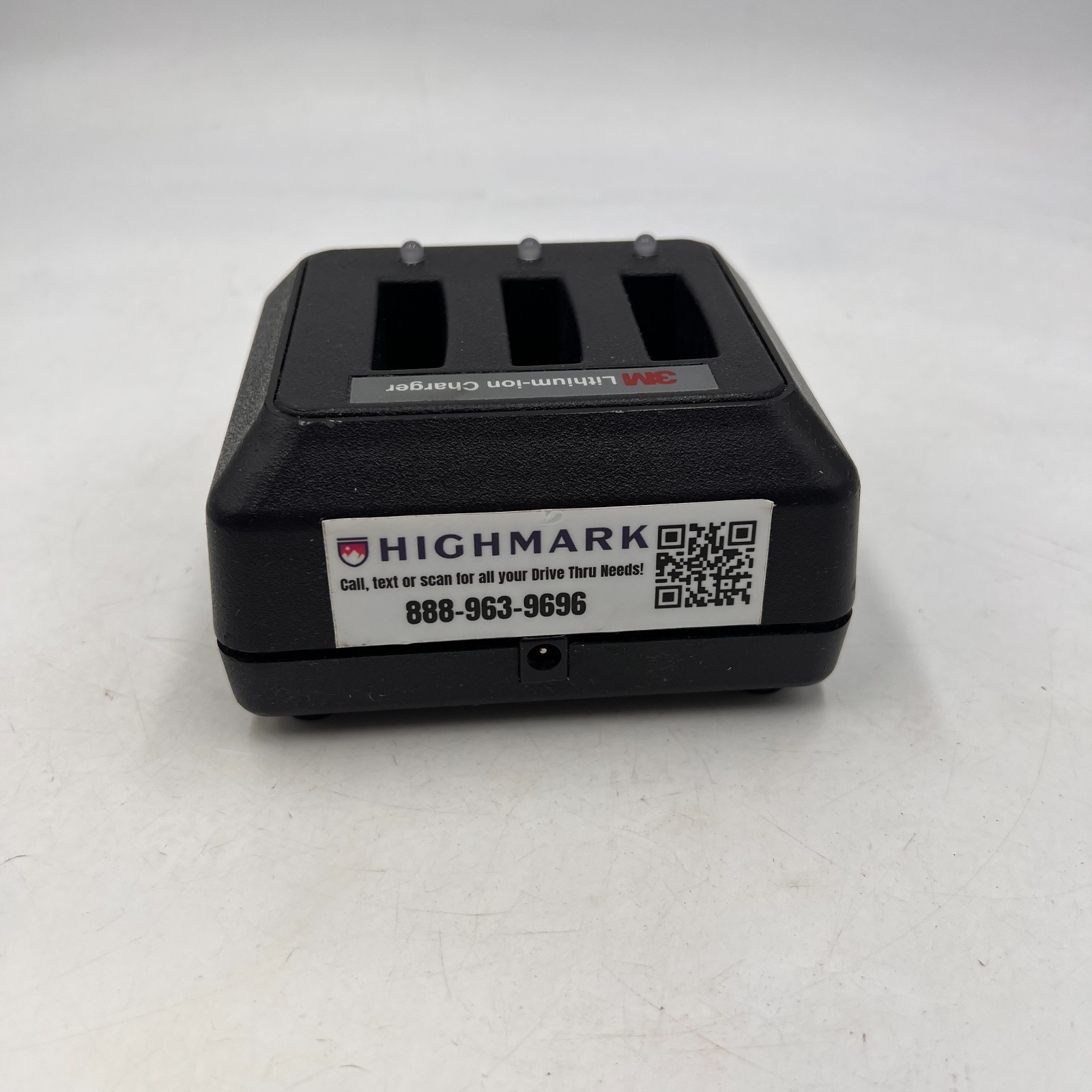 3M Lithium Ion Battery Charger For XT-1 C1060 Drive Thru Intercom Headset C933AA