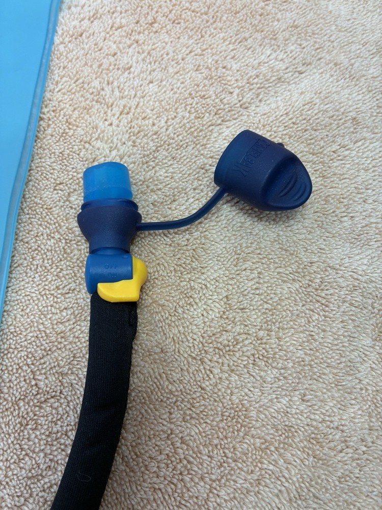 CAMELBAK Hydration Bladder 2 L Water Pack Reservoir Replacement with Filter