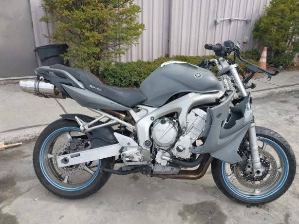 2004 Yamaha FZ6 S Left Handlebar Switch OEM
