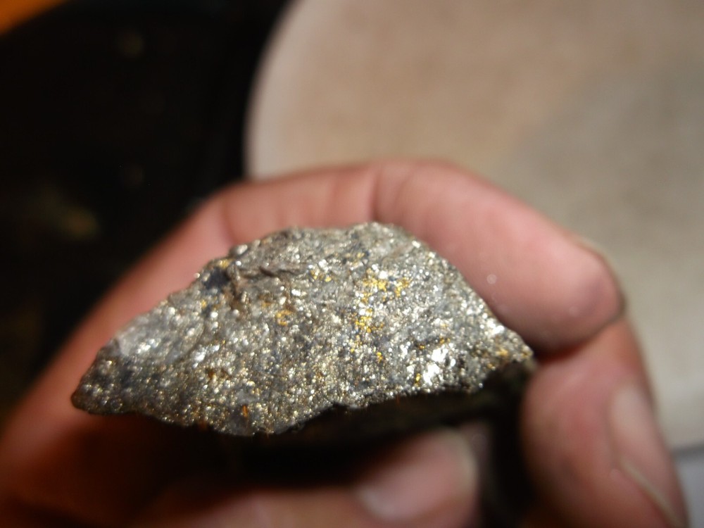 Gold, silver, copper, 62 grams samples ,ore high grade .