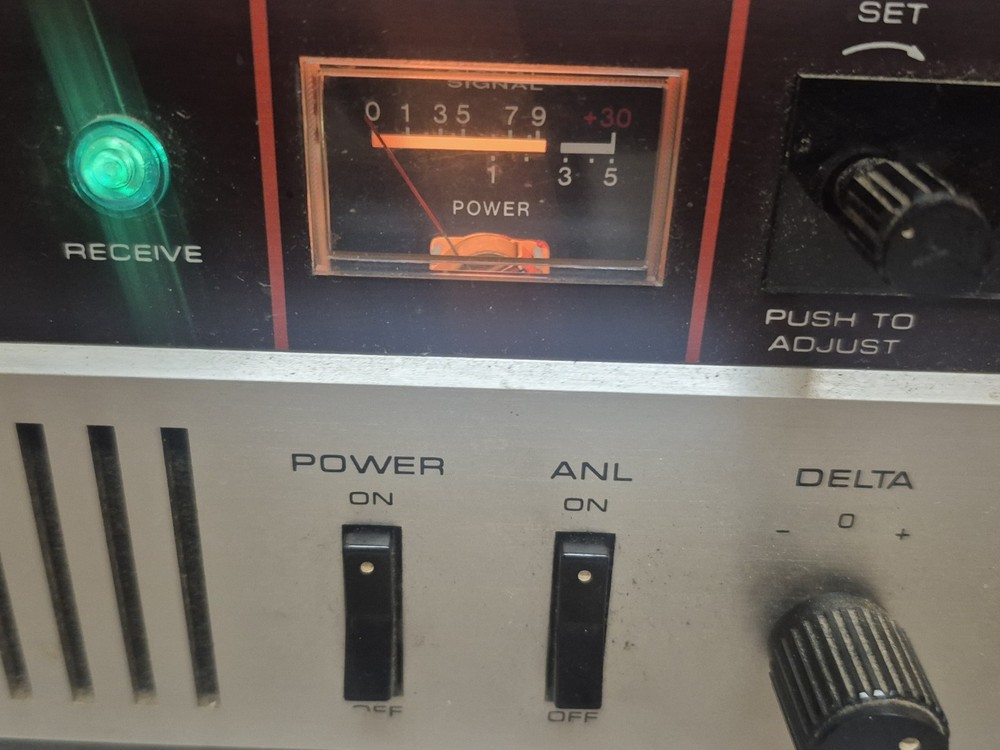 Courier Conqueror II CB Solid State Transceiver TESTED
