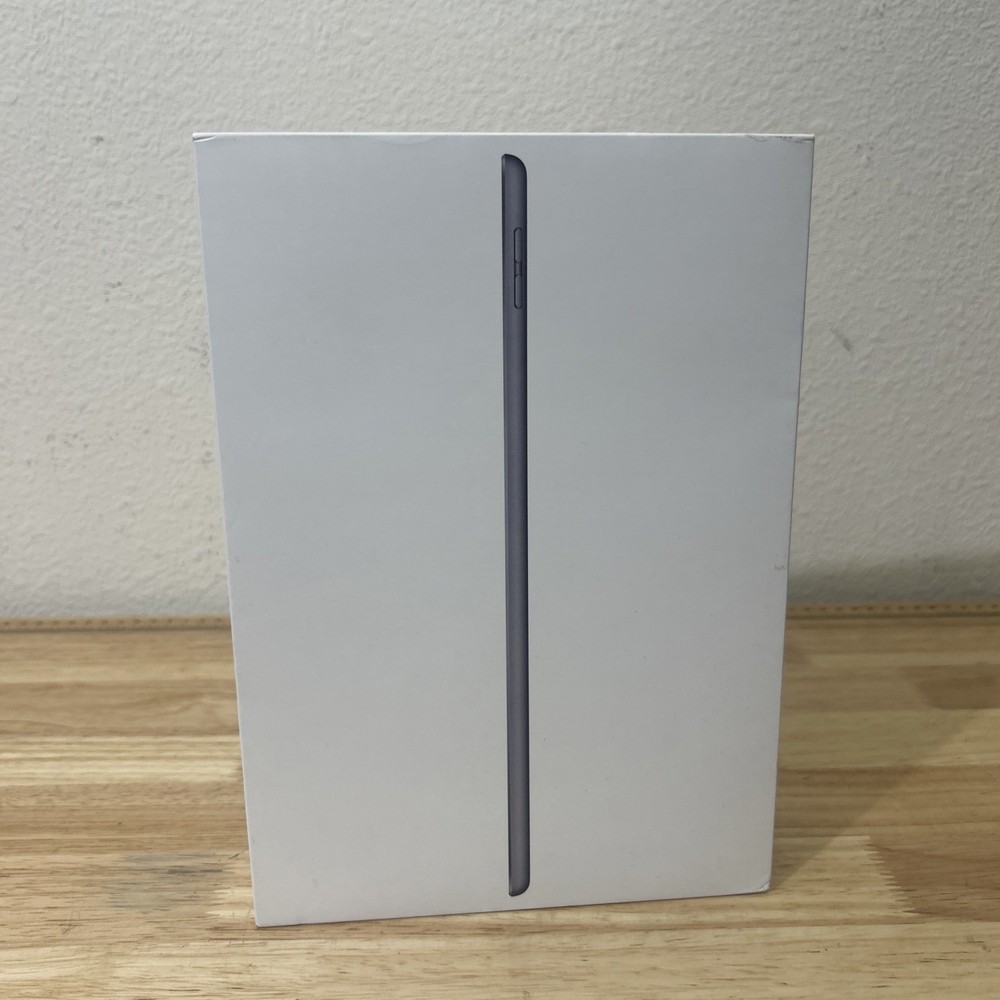 Apple iPad 8th generation 128gb Wi-Fi  **EMPTY BOX ONLY**